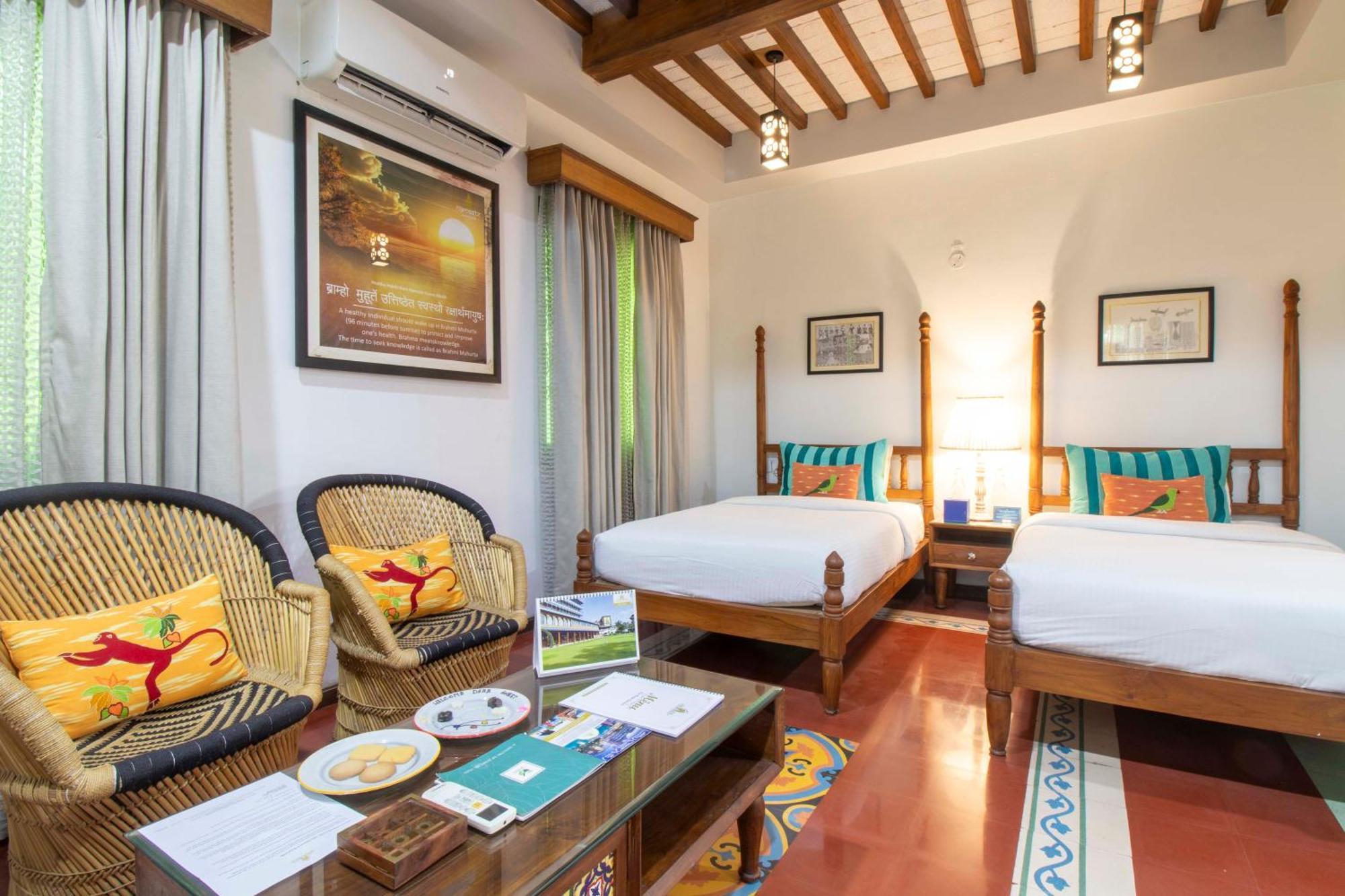 Hotel Namaste Dwaar - The Gateway To Rural India Khatauli Exterior foto