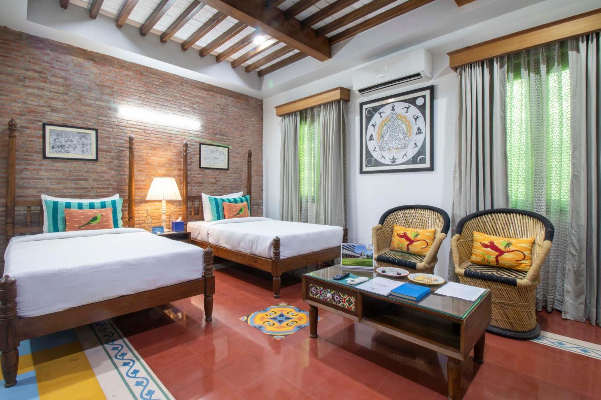 Hotel Namaste Dwaar - The Gateway To Rural India Khatauli Exterior foto