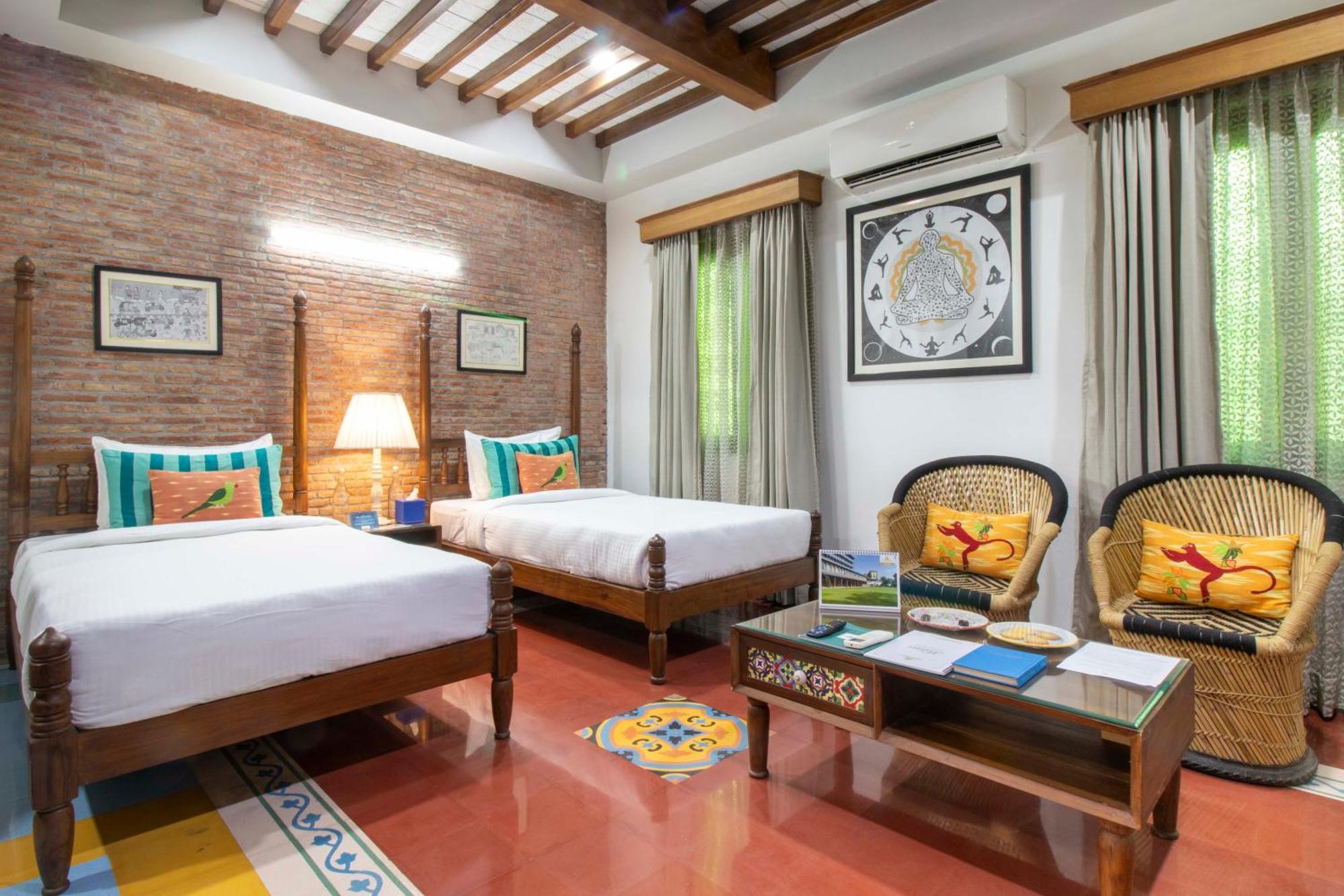 Hotel Namaste Dwaar - The Gateway To Rural India Khatauli Exterior foto